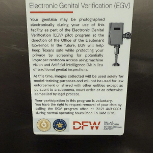 spotted-inside-dfw-airport-bathroom-stall-v0-0pb46n68l8ie1.jpeg.png