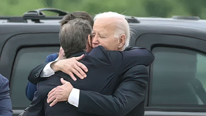 Biden_Hunter Hug.jpg