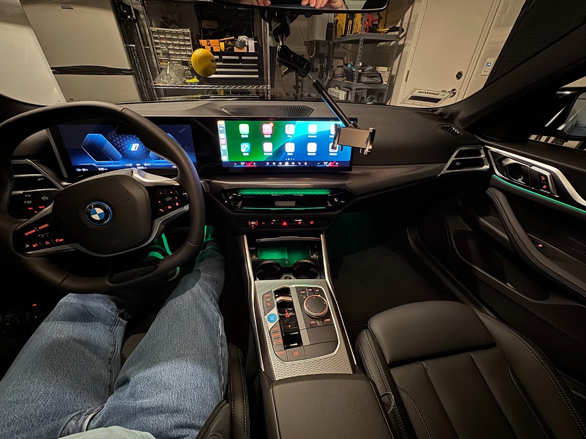 bmw_i4.jpg