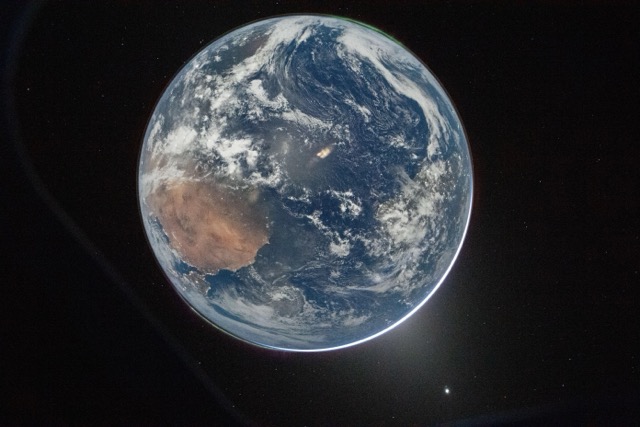 Earth from Artemis Medium.jpeg