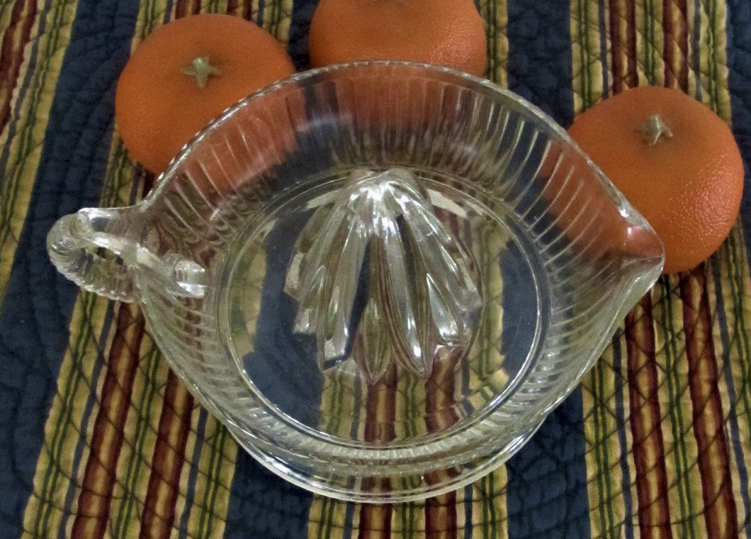 glass citrus juicer.jpg