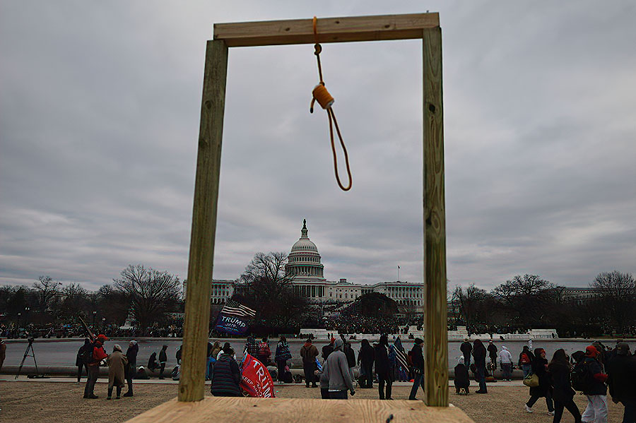 noose capitol hill.jpg